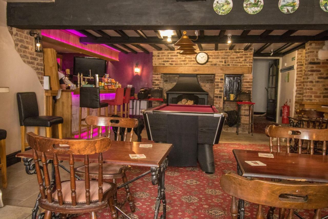 The Cabin Saracens Head Chapel Saint Leonards Bagian luar foto