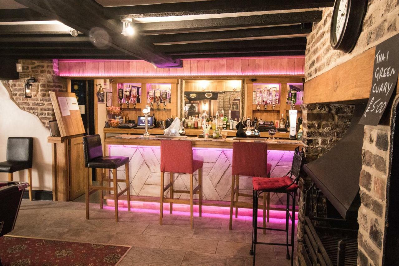 The Cabin Saracens Head Chapel Saint Leonards Bagian luar foto